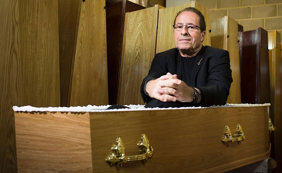 Author Peter James: 'I locked myself in a coffin' (Coventry Telegraph)